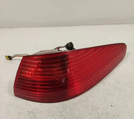 Peugeot 607 Rear/tail lights