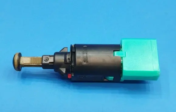 Peugeot 407 Brake pedal sensor switch 9650688480