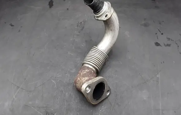 KIA Sorento EGR valve line/pipe/hose NOCODE