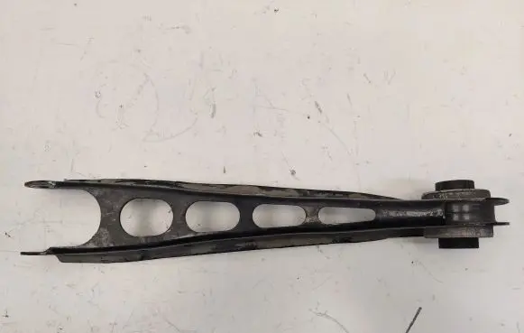 Chevrolet Camaro Rear upper control arm/wishbone 84059622