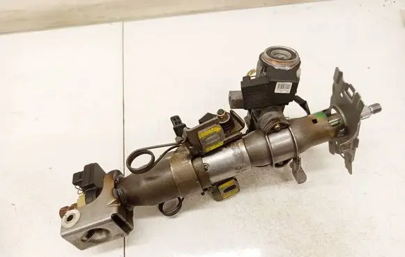 Toyota Avensis T250 Steering wheel axle 