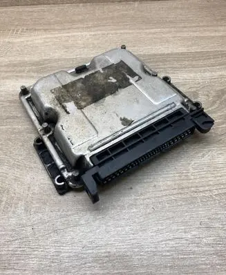 Peugeot 406 Engine control unit/module ECU 9635156580 0281001977