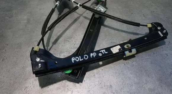 Volkswagen Polo V 6R Front door window regulator with motor 6RS837462B