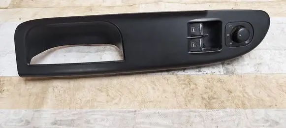 Volkswagen PASSAT B6 Electric window control switch 3C1867171C