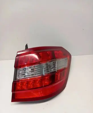 Mercedes-Benz E W212 Rear/tail lights L90042125 44062 10072020