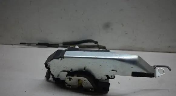 Mazda CX-7 Front door lock 