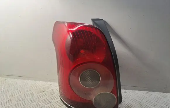 Toyota Avensis T250 Rear/tail lights 8156105260
