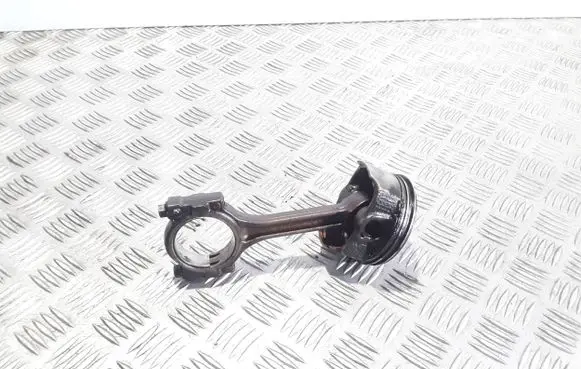 Opel Zafira B Piston with connecting rod 282