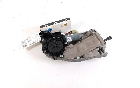 Mercedes-Benz EQC Tailgate/trunk/boot lift motor A0999064703
