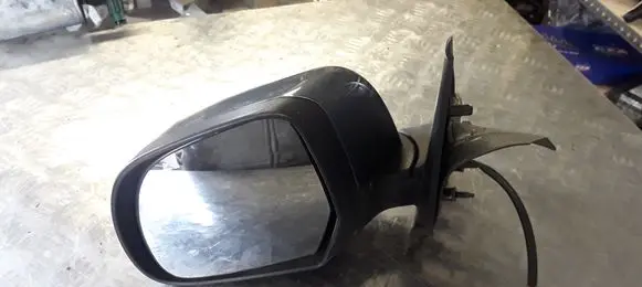 Nissan Micra Front door electric wing mirror 12673080