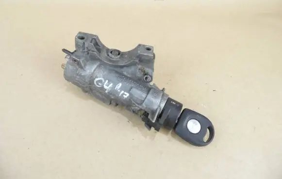 Volkswagen Golf IV Ignition lock 4B0905851C