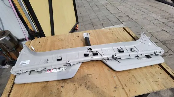 Citroen C4 II Picasso Sun visor 98018898BJ 1154608 2002002055