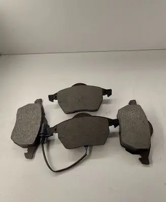 Volkswagen Sharan Brake pads (front) LP1706
