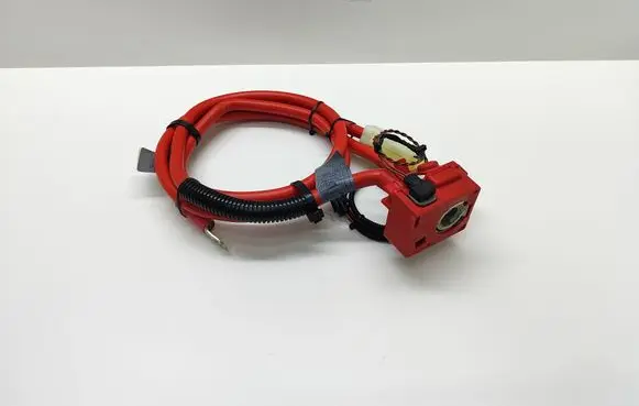 BMW 5 E60 E61 Positive cable (battery) 6989780 10304410