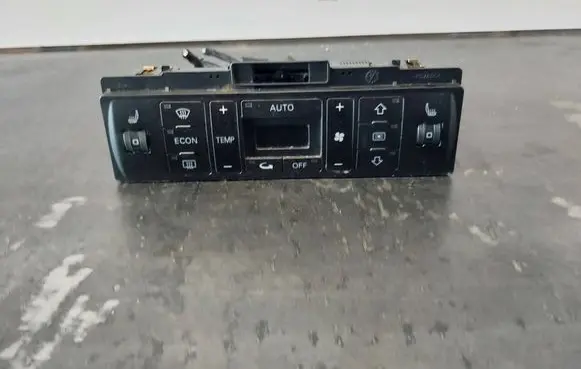 Audi A4 S4 B5 8D Climate control unit 8D0820043N 5HB007908-04