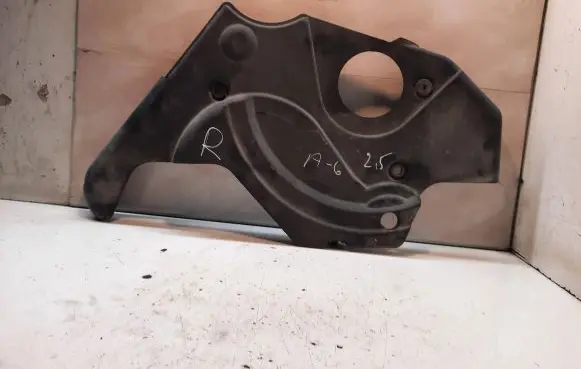 Audi A6 S6 C5 4B Timing belt guard (cover) 059103927M 059103926B