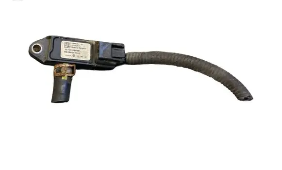 Nissan Juke I F15 Exhaust gas pressure sensor 227709604R H8200741321