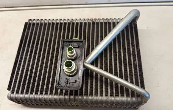 Volvo V70 Air conditioning (A/C) radiator (interior) C7796000 31253