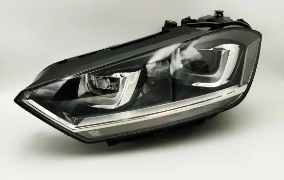 Volkswagen Golf Sportsvan Headlight/headlamp 517941031B 90056421 X611VE245LC2