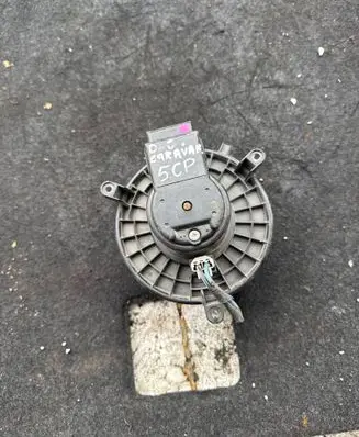 Dodge Grand Caravan Heater fan/blower 0701132570 AY2727000282