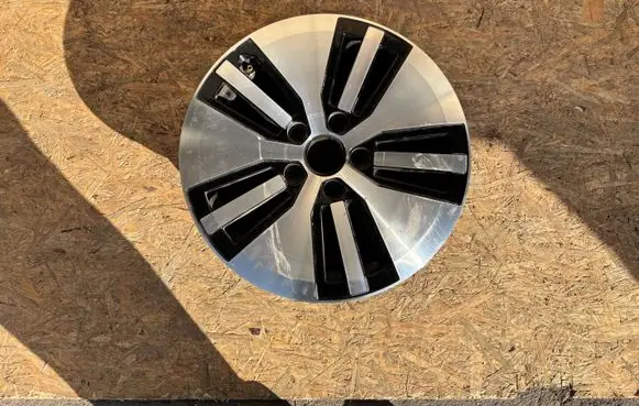 Volkswagen e-Golf R16 alloy rim 5GE601025 KTK8K70