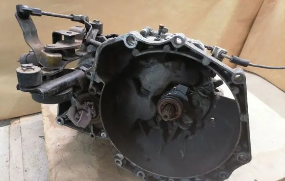Opel Sintra Manual 5 speed gearbox DAW12551393 12551393