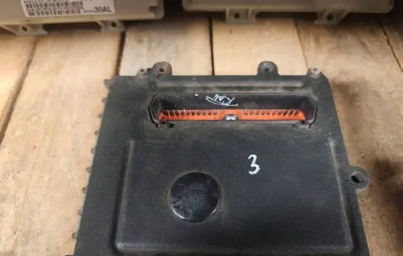 Chrysler Voyager Gearbox control unit/module 04686707AK TEFTH08381FW9E