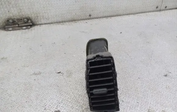 Nissan Micra Dash center air vent grill 68751AX600