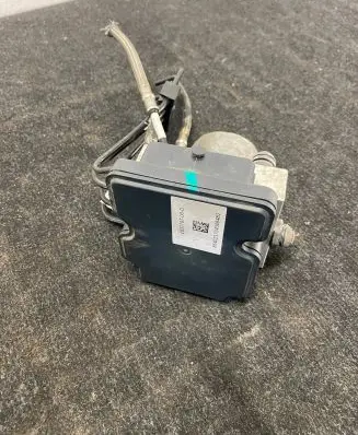 Tesla Model S ABS Pump 1037797-00-D