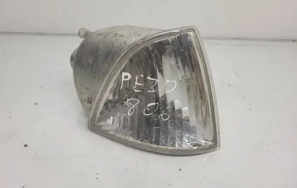 Peugeot 806 Front indicator light 185517