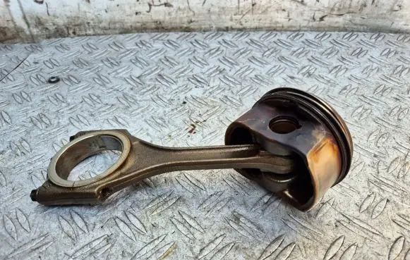 Audi A4 S4 B6 8E 8H Piston with connecting rod 84L89 1202 079D