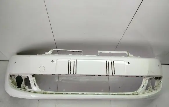 Volkswagen Golf VI Front bumper 5K0807221