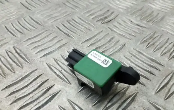 Volkswagen Tiguan Airbag deployment crash/impact sensor 5N0959351