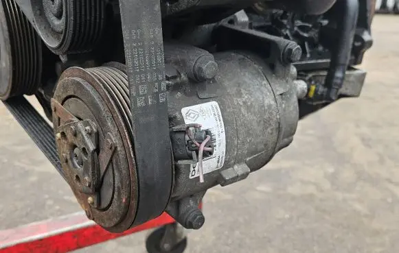 Renault Megane II Air conditioning (A/C) compressor (pump) 8200678499