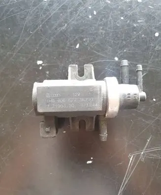 Volkswagen Golf IV Turbo solenoid valve 1H0906627 72190320