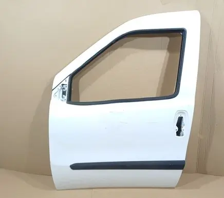 Opel Combo D Front door
