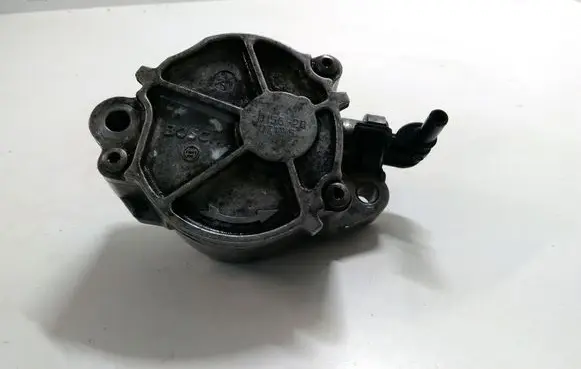 Citroen C4 Grand Picasso Vacuum pump D1562B