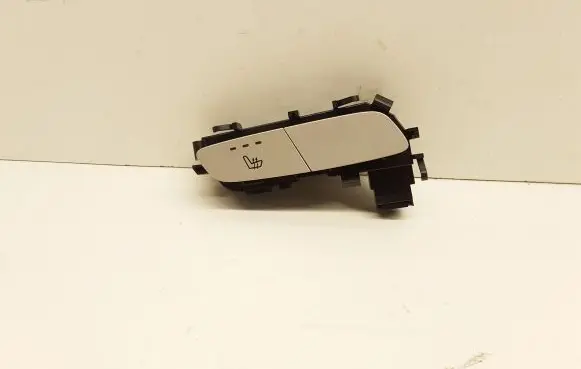 Mercedes-Benz C W205 Seat heating switch A2059050004