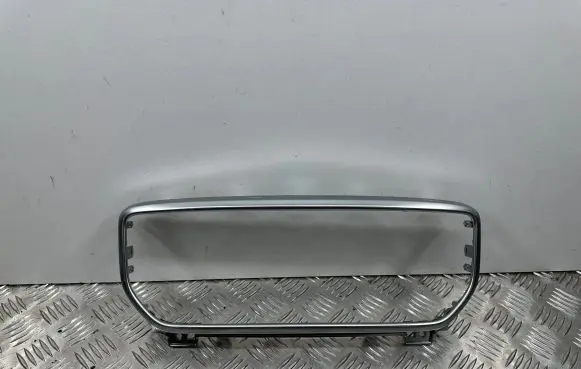 KIA Sportage Radio/GPS head unit trim 84740F1AB0