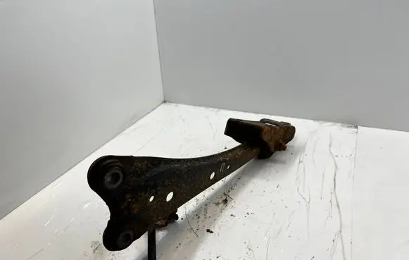 Toyota RAV 4 (XA30) Rear control arm 