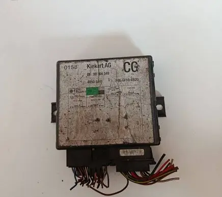 Opel Vectra B Comfort/convenience module 90564349 PA6GF106B20 40505441
