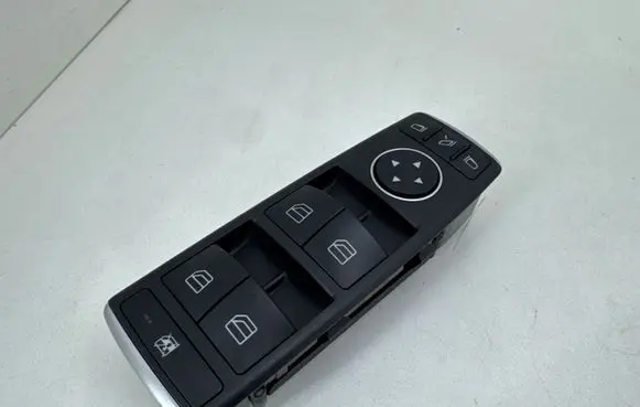 Mercedes-Benz CLA C117 X117 W117 Electric window control switch A1669054400