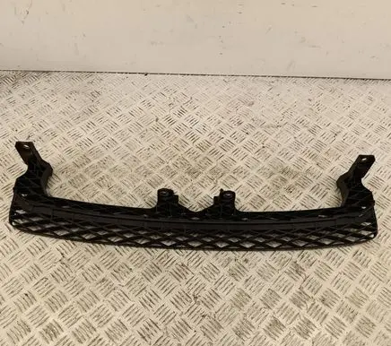 Volkswagen PASSAT B7 Front bumper mounting bracket 3AA807571