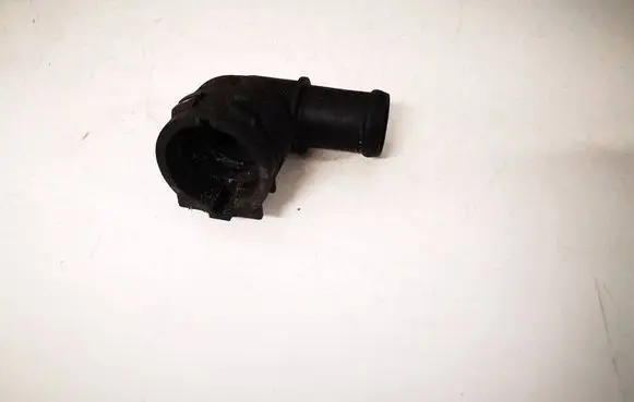 Volkswagen Tiguan Engine coolant pipe/hose 1K0122291