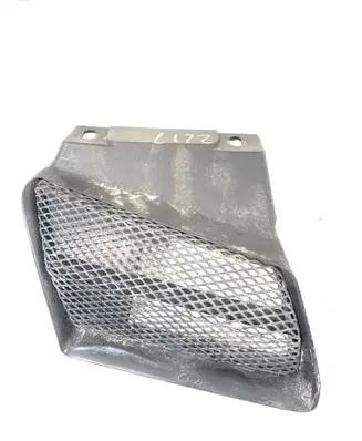 Alfa Romeo 156 Front bumper upper radiator grill 156051860
