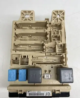 Lexus RX 330 - 350 - 400H Fuse box set