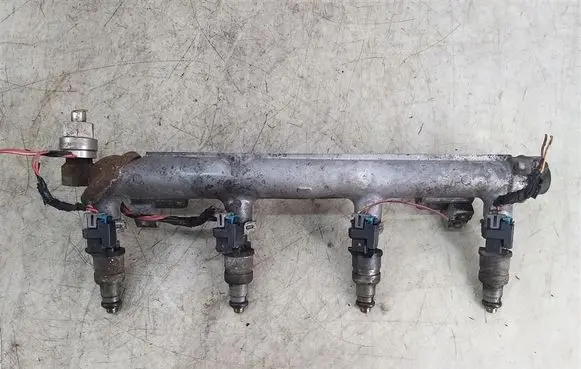 Opel Vectra C Fuel main line pipe 