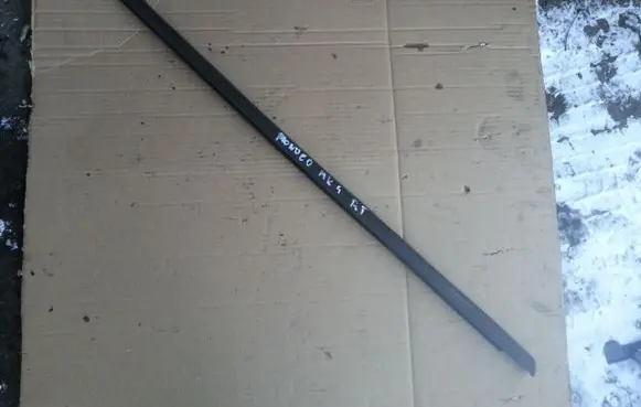 Ford Mondeo MK IV Rear door windshield rail 