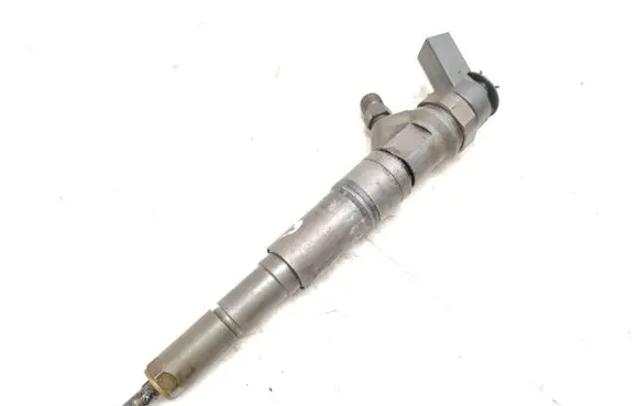 BMW X3 E83 Fuel injector 0445110216