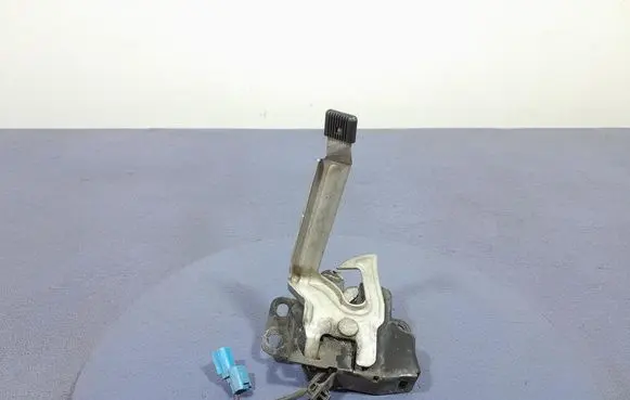 Honda CR-V Engine bonnet/hood lock/catch